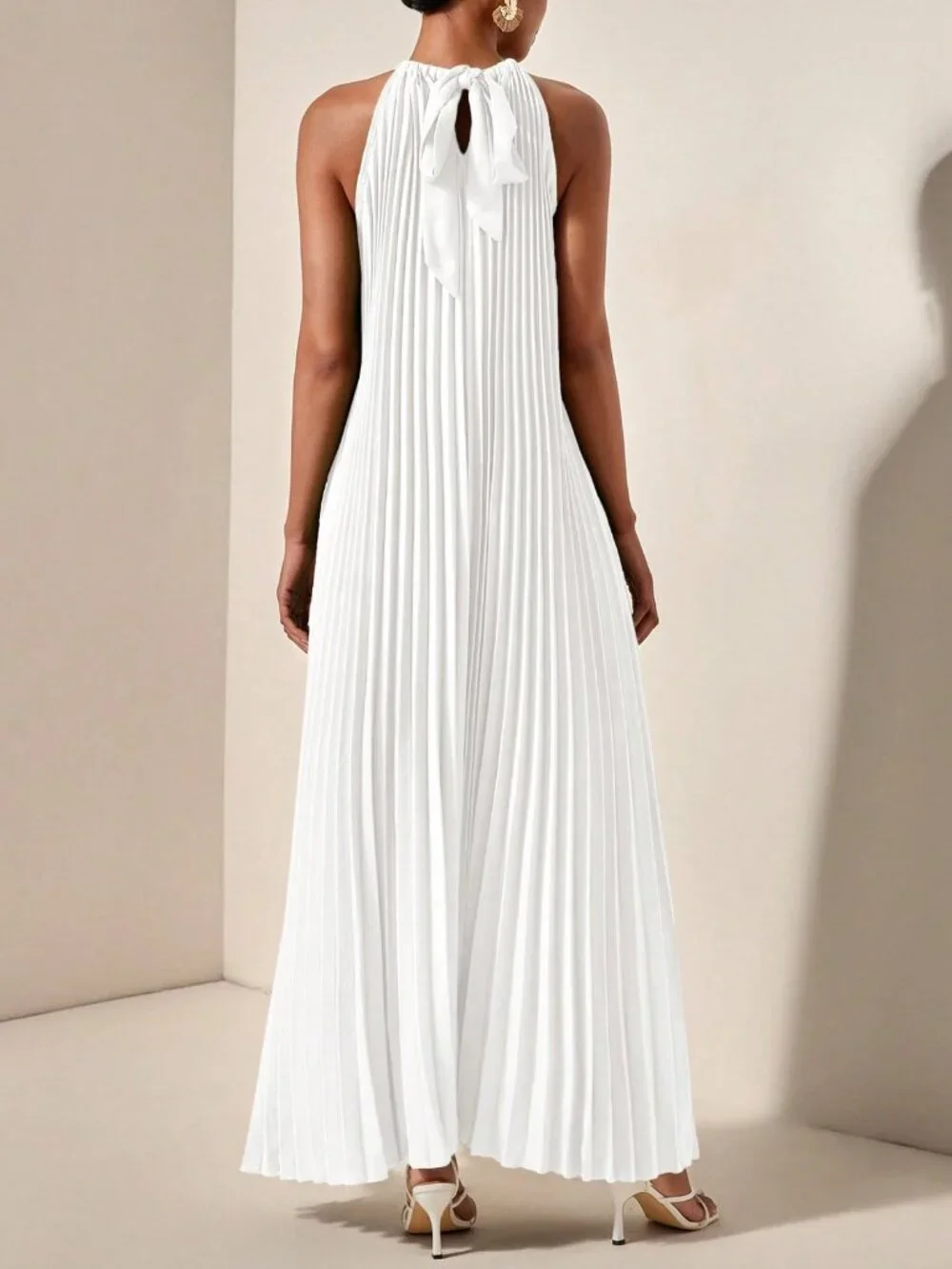 White Casual Women's Halterneck Sleeveless Pleated A-Hem Loose Maxi dress - Picture 2 of 8